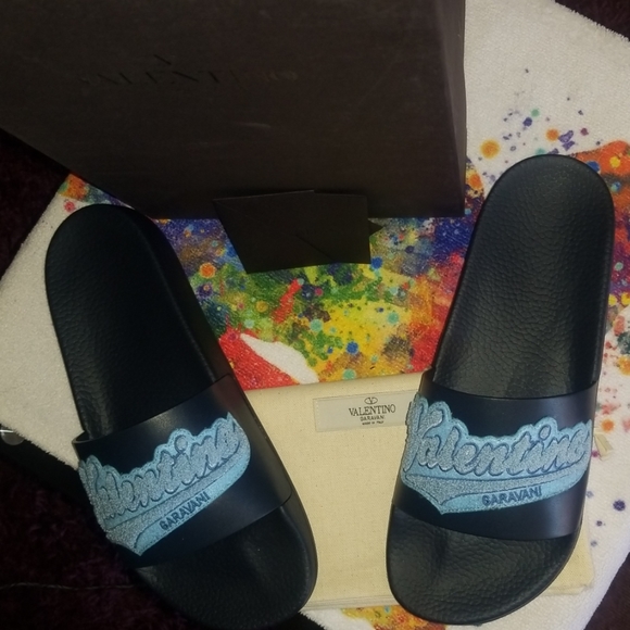 Valentino Slides - Picture 2 of 7